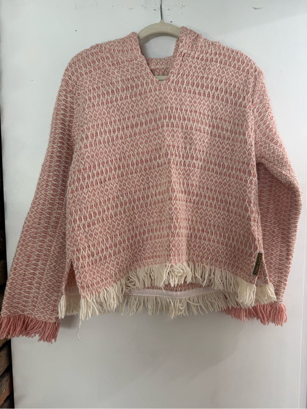 Earth Ragz Women's Cozy Pink Fringe Knit Sweater Strawberry and Cream EUC Size M